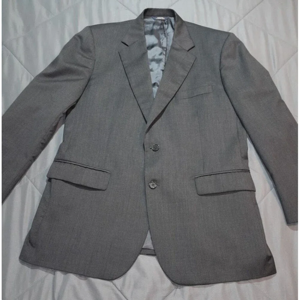 Brooks Brothers 1818 Madison Suit 43R 38W Black 100% Wool Made in USA Classic Fi